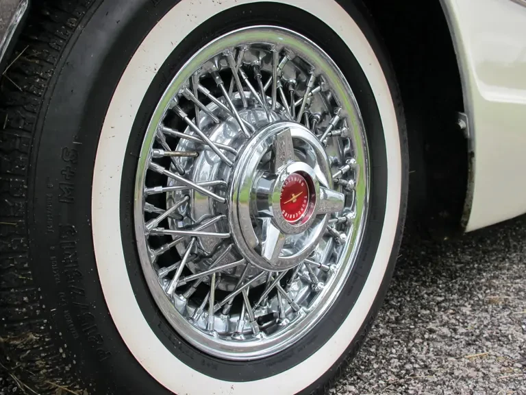 1964 Ford Thunderbird 4th Gen - Image 15 of 18