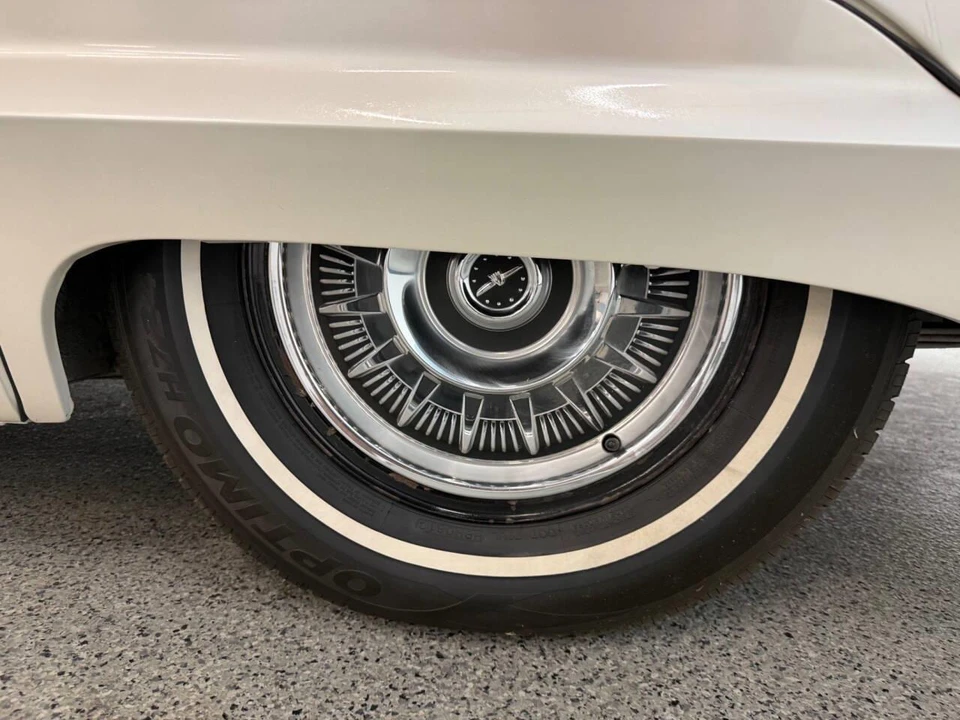 1964 Ford Thunderbird 4th Gen - Image 15 of 31