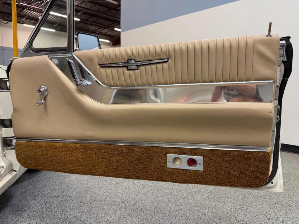 1964 Ford Thunderbird 4th Gen - Image 26 of 31