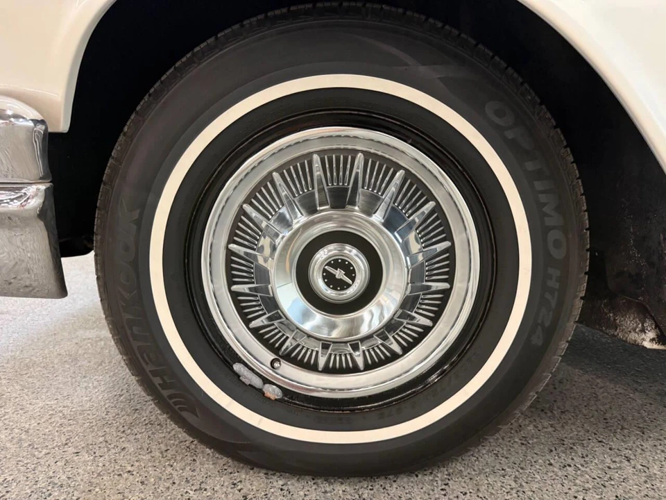1964 Ford Thunderbird 4th Gen - Image 12 of 31