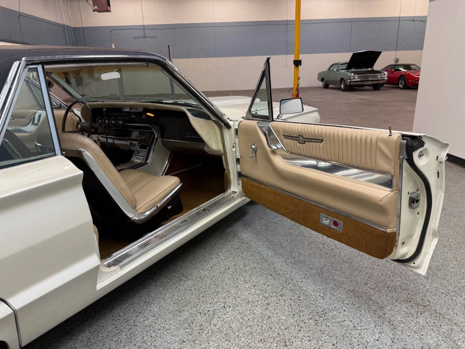 1964 Ford Thunderbird 4th Gen - Image 27 of 31