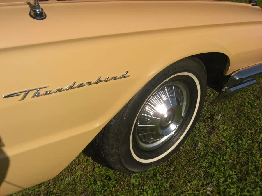 1964 Ford Thunderbird 4th Gen - Image 8 of 9
