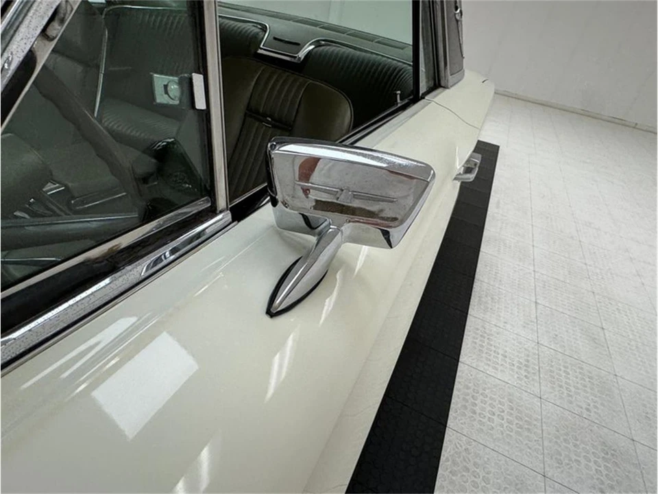 1964 Ford Thunderbird 4th Gen - Image 16 of 31