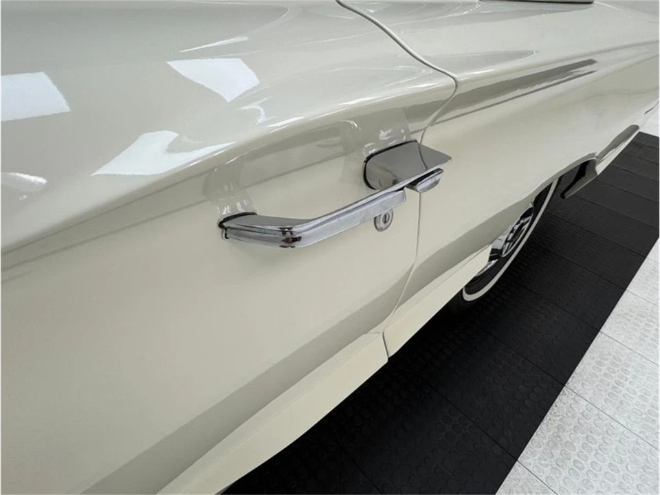 1964 Ford Thunderbird 4th Gen - Image 17 of 31