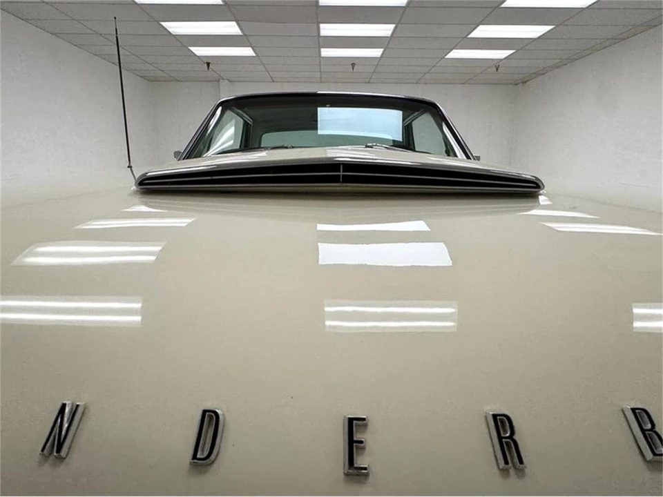 1964 Ford Thunderbird 4th Gen - Image 10 of 31