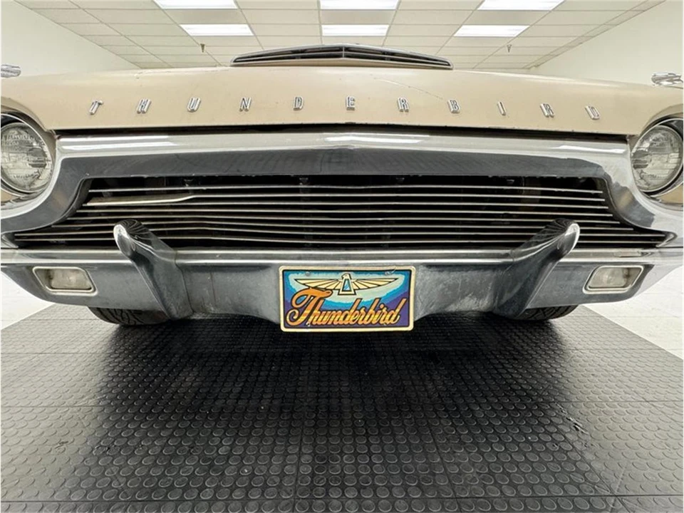 1964 Ford Thunderbird 4th Gen - Image 9 of 31