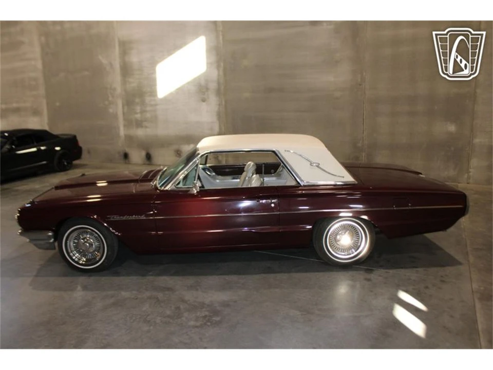 1964 Ford Thunderbird 4th Gen - Image 11 of 31