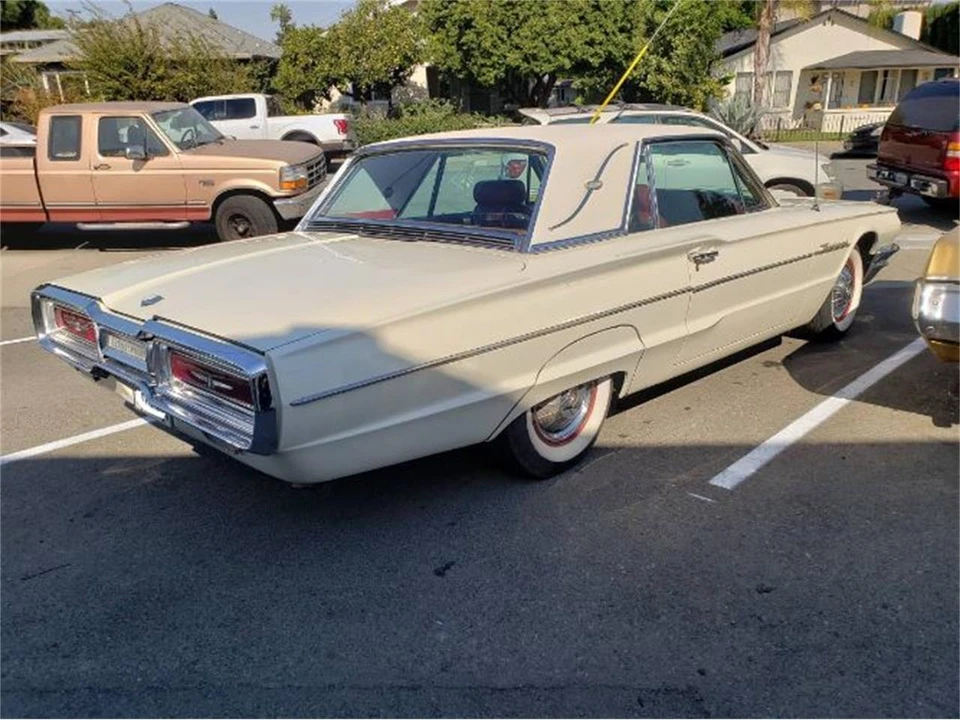 1964 Ford Thunderbird 4th Gen - Image 10 of 13