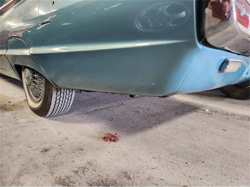 1964 Ford Thunderbird 4th Gen - Image 10 of 30