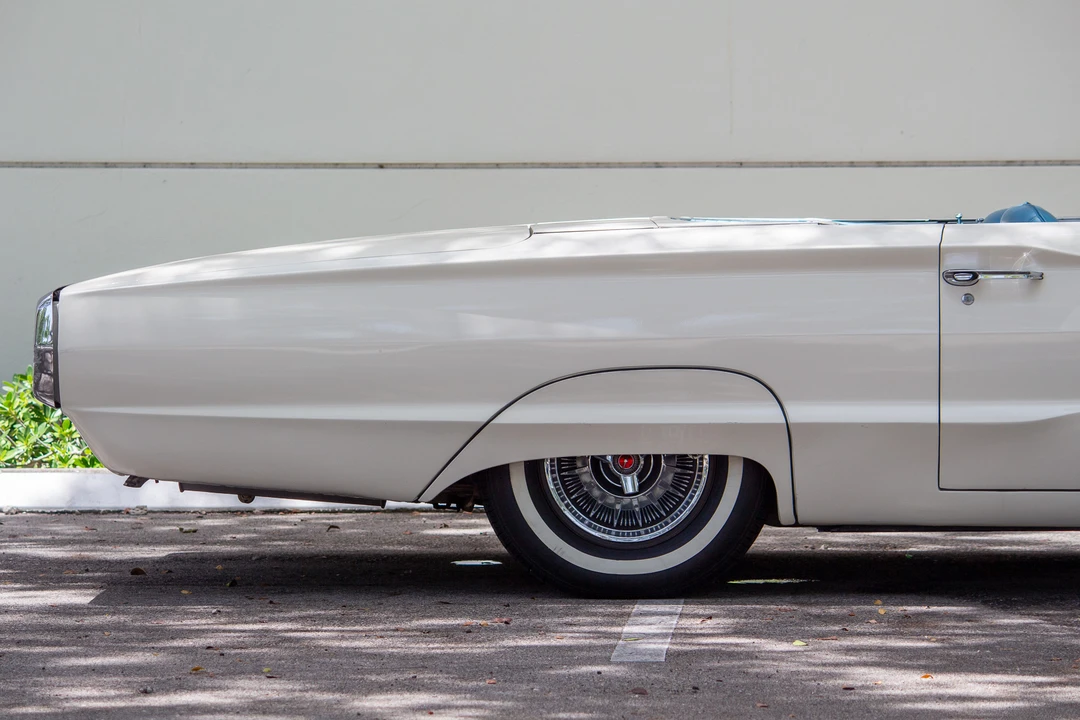 1964 Ford Thunderbird 4th Gen - Image 22 of 31