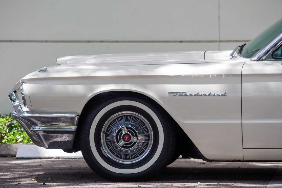 1964 Ford Thunderbird 4th Gen - Image 9 of 31