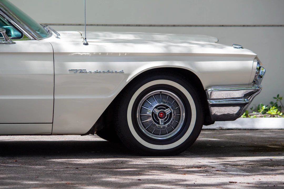 1964 Ford Thunderbird 4th Gen - Image 23 of 31
