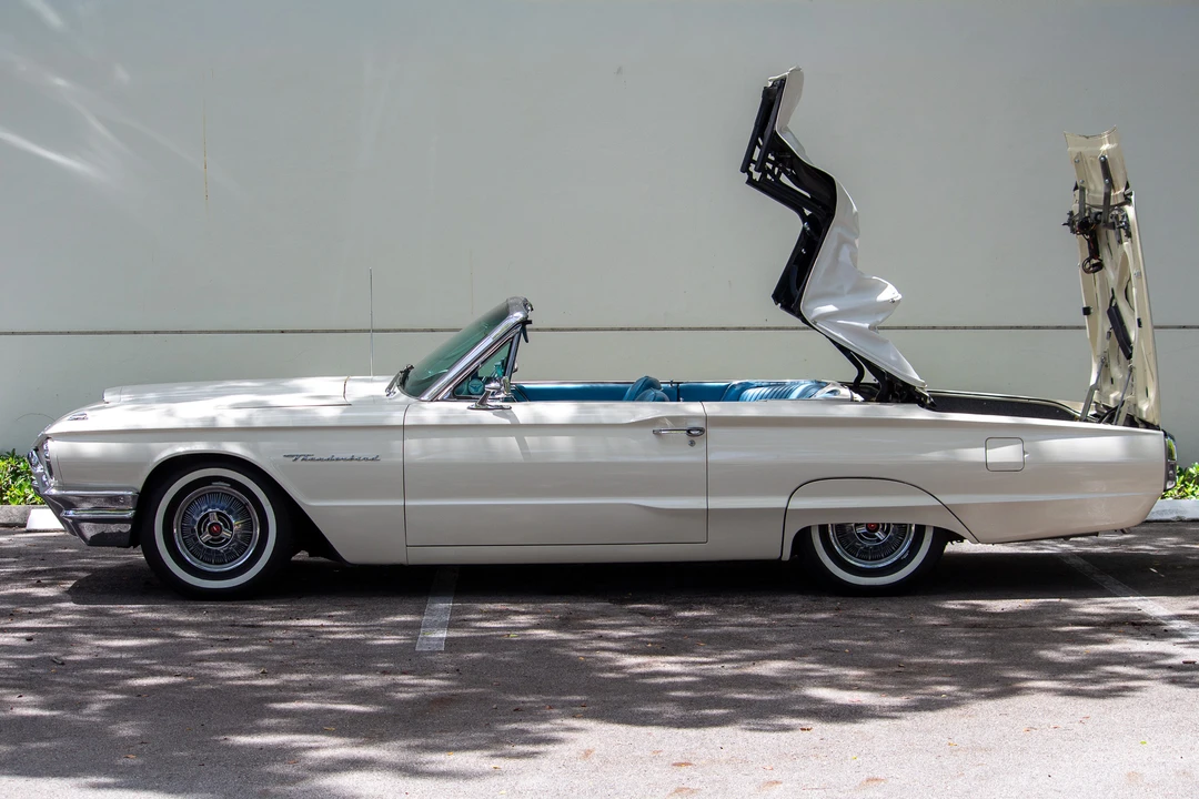 1964 Ford Thunderbird 4th Gen - Image 7 of 31