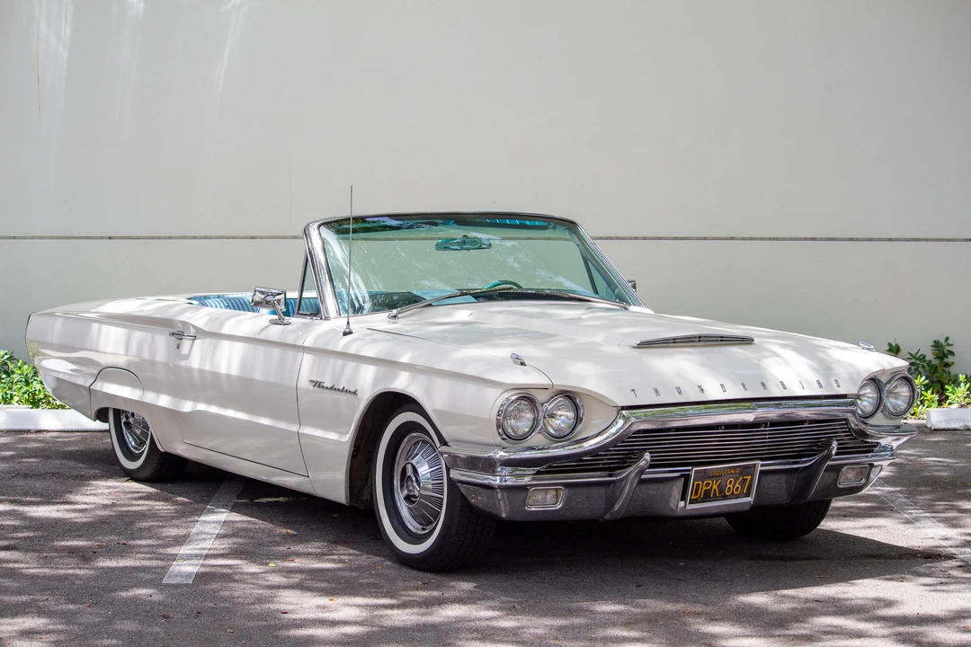 1964 Ford Thunderbird 4th Gen - Image 26 of 31
