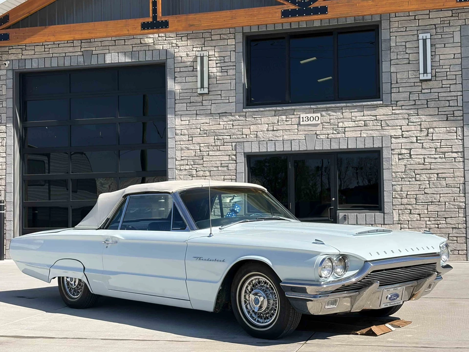1964 Ford Thunderbird 4th Gen - Image 15 of 31