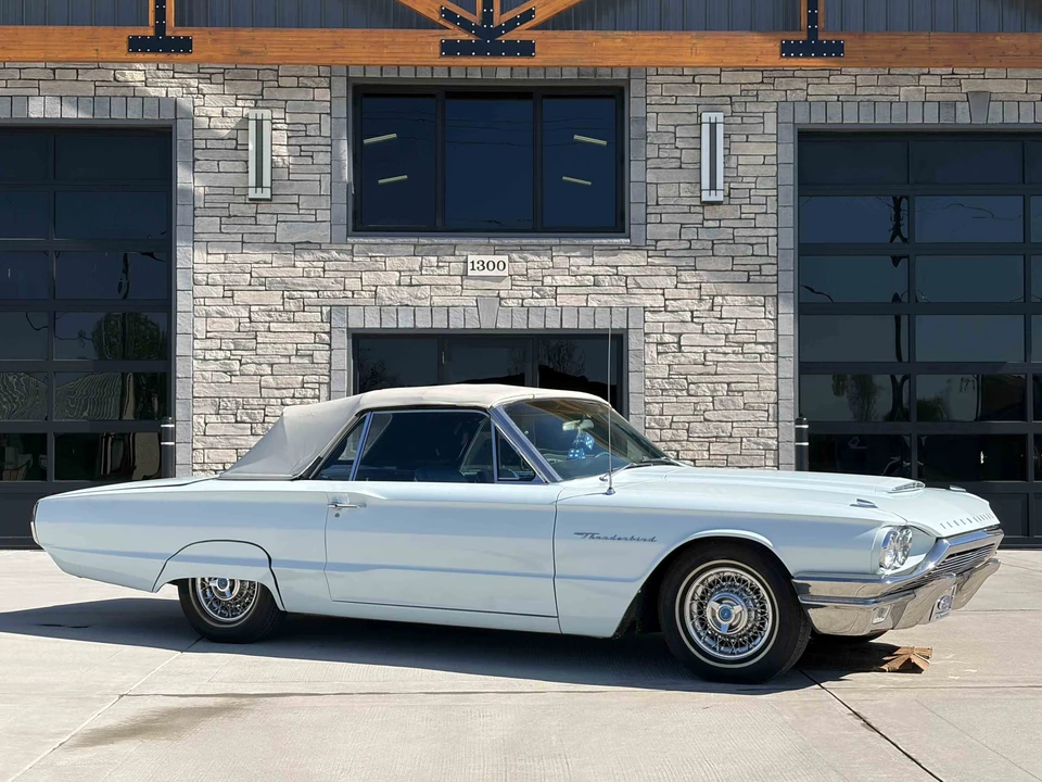 1964 Ford Thunderbird 4th Gen - Image 17 of 31