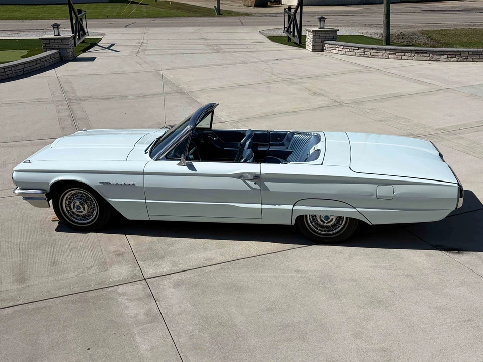 1964 Ford Thunderbird 4th Gen - Image 9 of 31