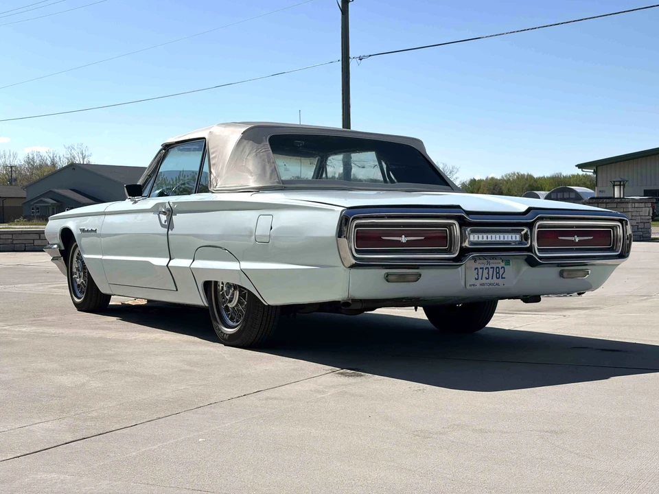 1964 Ford Thunderbird 4th Gen - Image 23 of 31