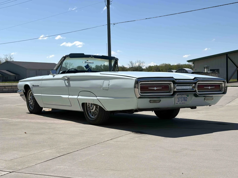 1964 Ford Thunderbird 4th Gen - Image 8 of 31