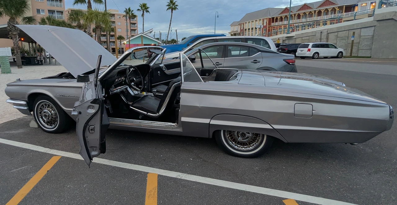1964 Ford Thunderbird 4th Gen - Image 27 of 31
