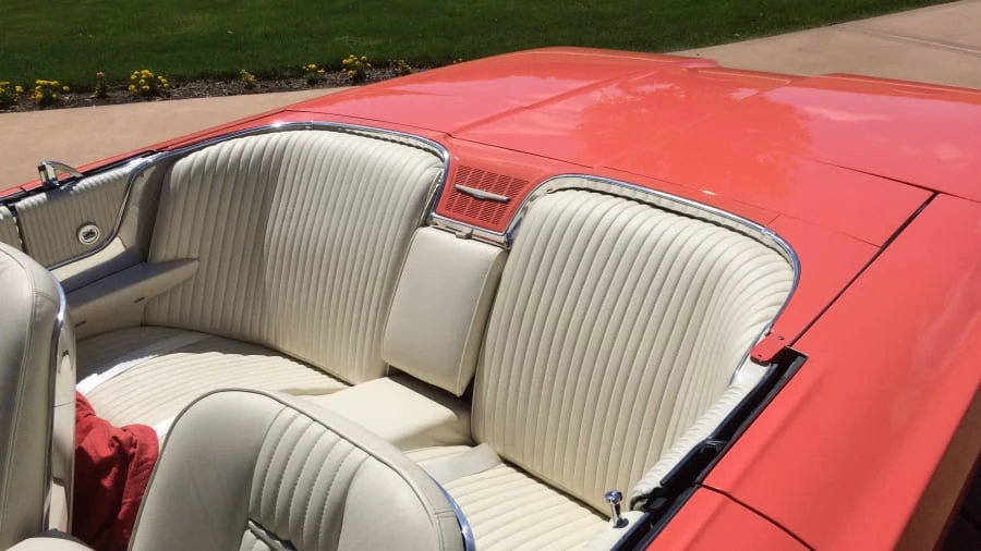 1964 Ford Thunderbird 4th Gen - Image 6 of 8
