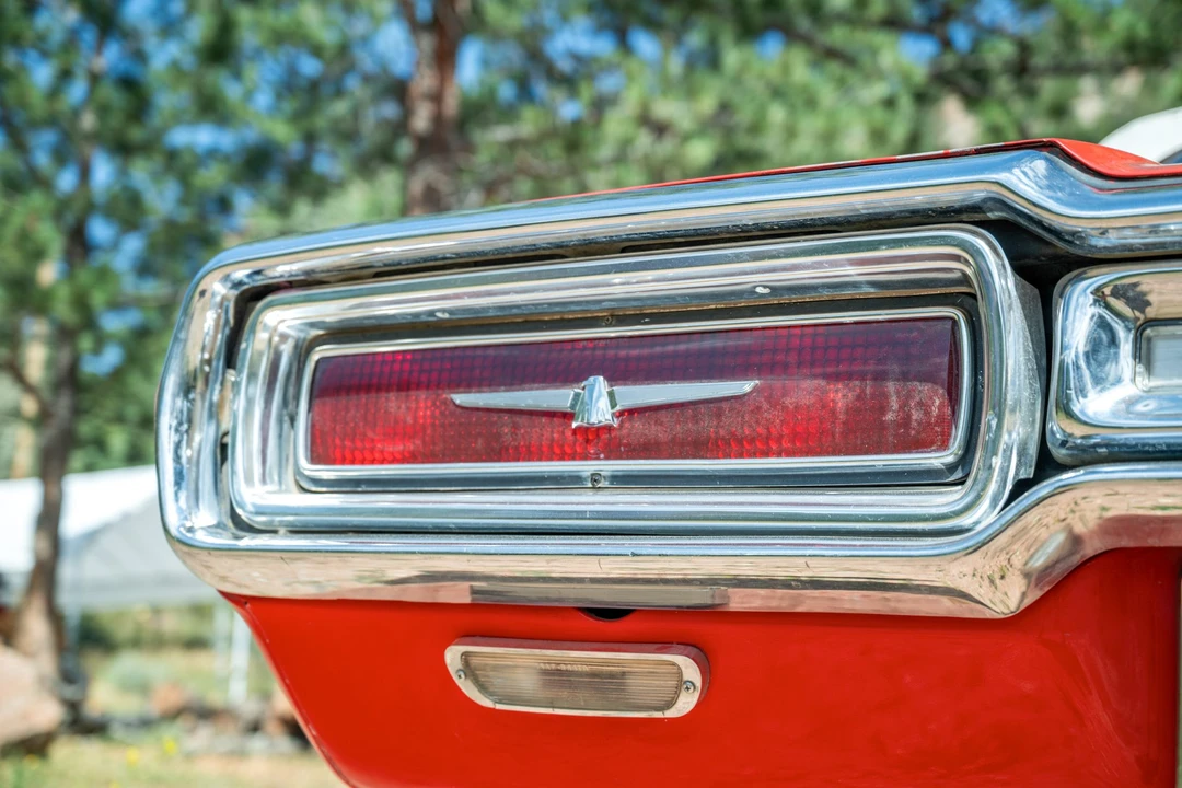 1964 Ford Thunderbird 4th Gen - Image 24 of 31