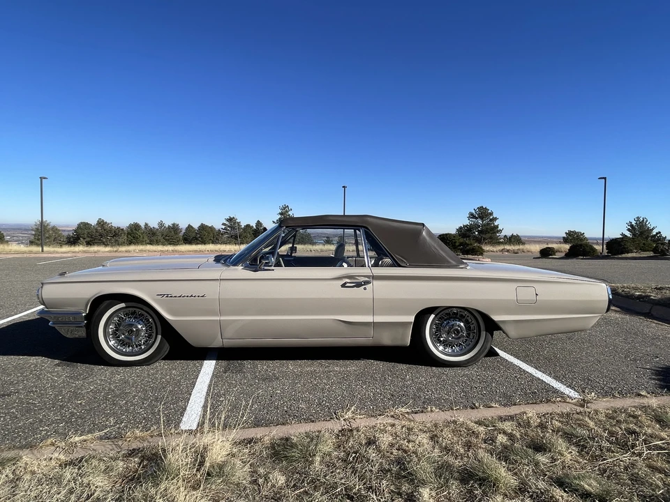 1964 Ford Thunderbird 4th Gen - Image 9 of 31