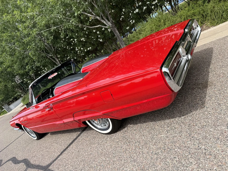 1964 Ford Thunderbird 4th Gen - Image 22 of 31