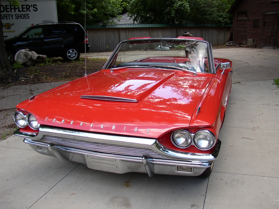 1964 Ford Thunderbird 4th Gen - Image 4 of 31