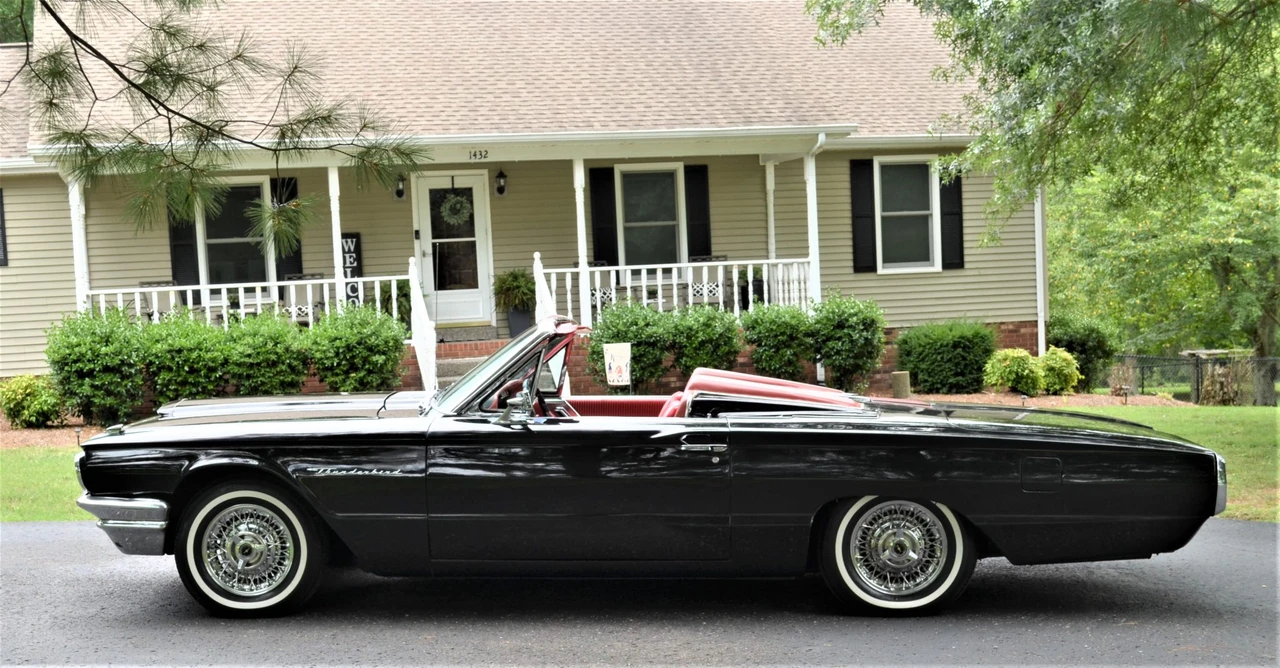1964 Ford Thunderbird 4th Gen - Image 24 of 31
