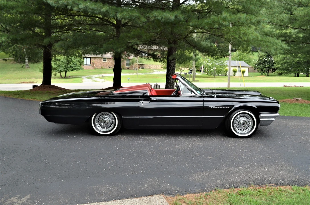 1964 Ford Thunderbird 4th Gen - Image 17 of 31