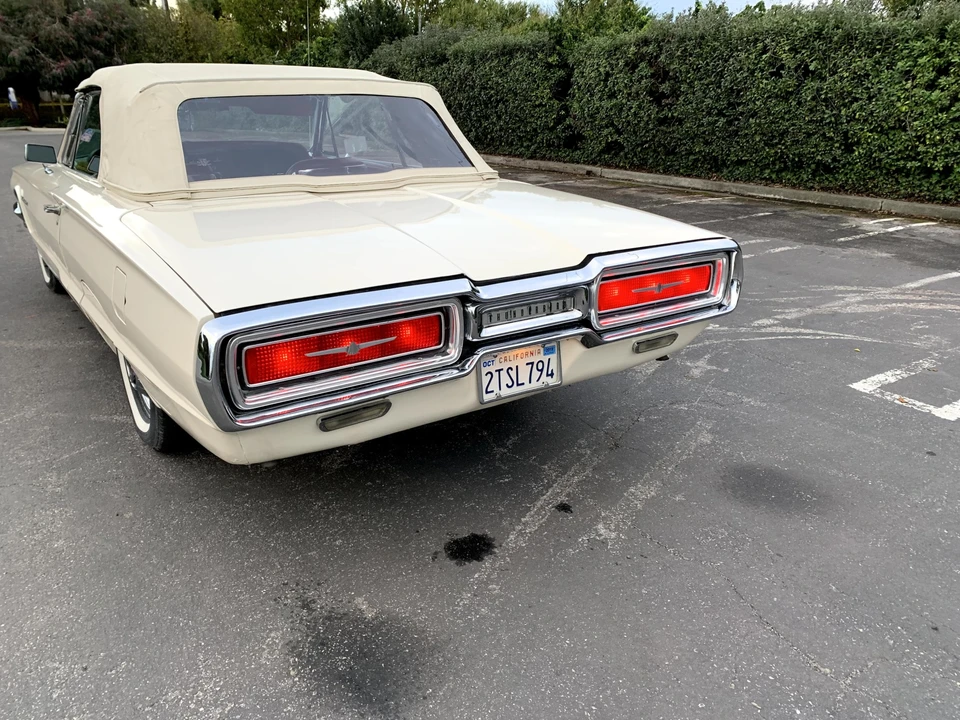 1964 Ford Thunderbird 4th Gen - Image 25 of 31