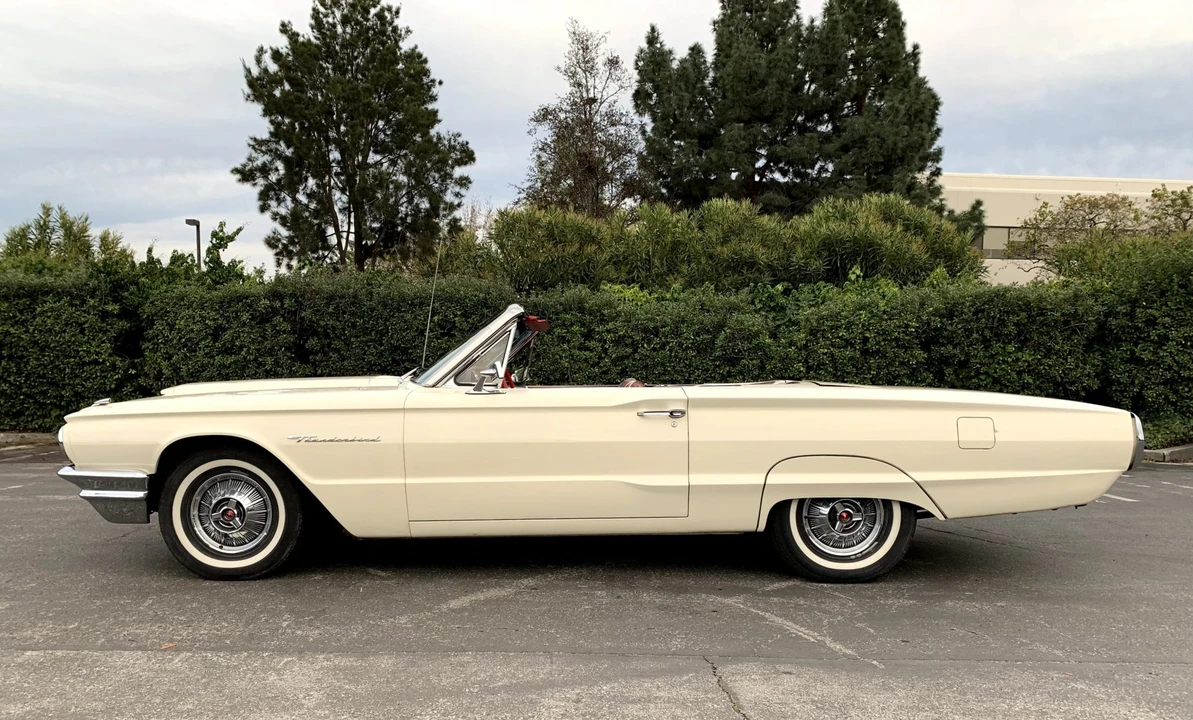 1964 Ford Thunderbird 4th Gen - Image 12 of 31