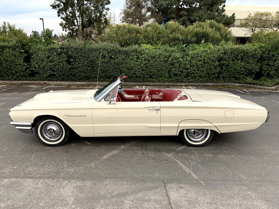 1964 Ford Thunderbird 4th Gen - Image 10 of 31
