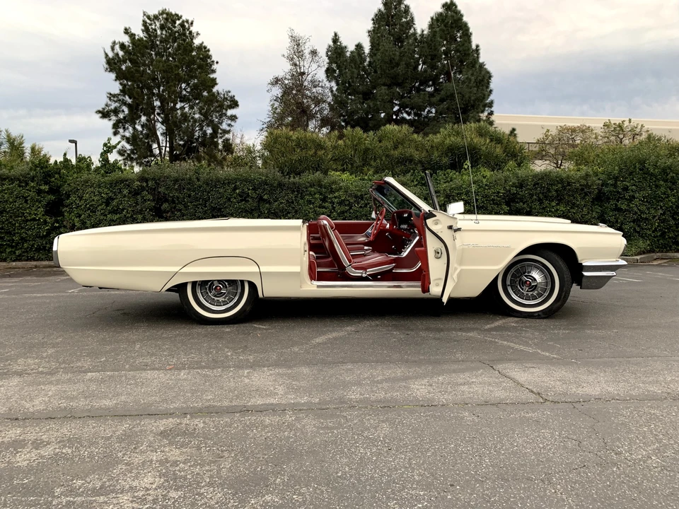 1964 Ford Thunderbird 4th Gen - Image 13 of 31