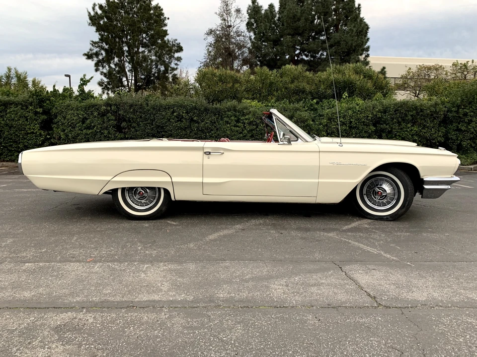 1964 Ford Thunderbird 4th Gen - Image 11 of 31