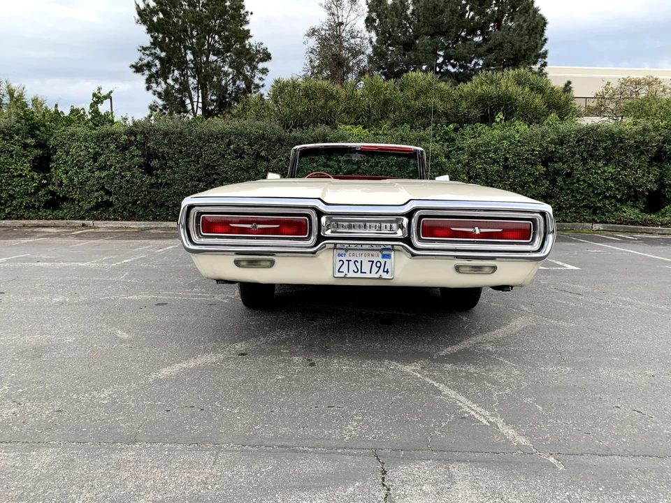 1964 Ford Thunderbird 4th Gen - Image 26 of 31