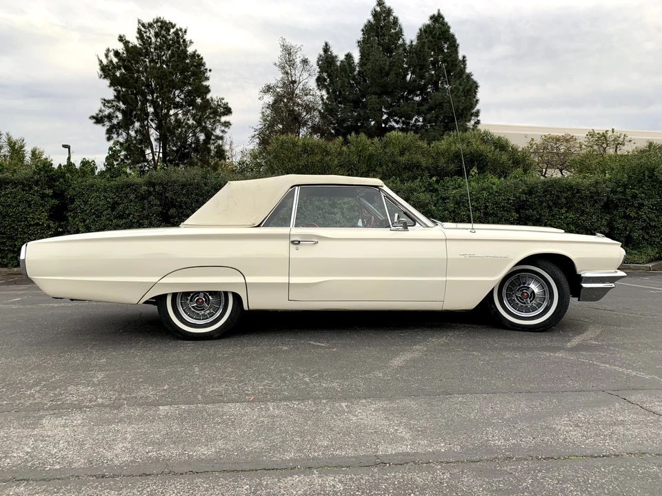 1964 Ford Thunderbird 4th Gen - Image 30 of 31
