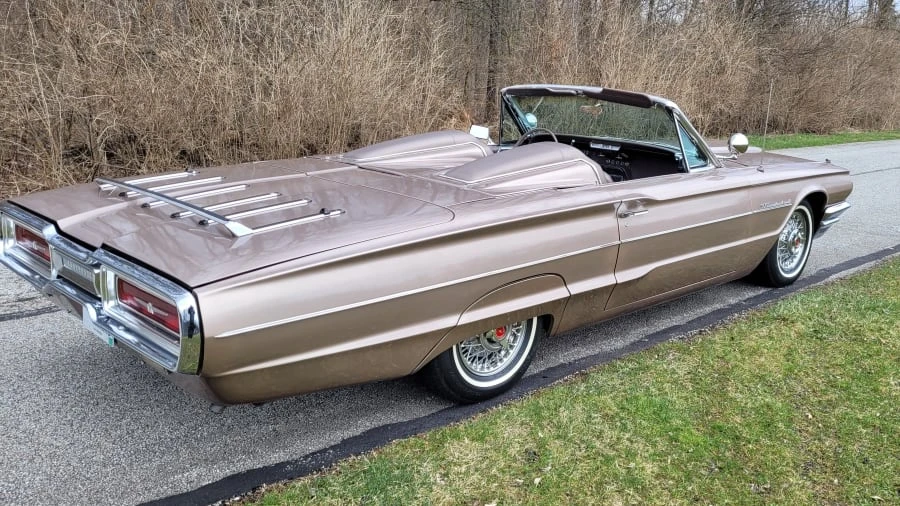 1964 Ford Thunderbird 4th Gen - Image 26 of 28