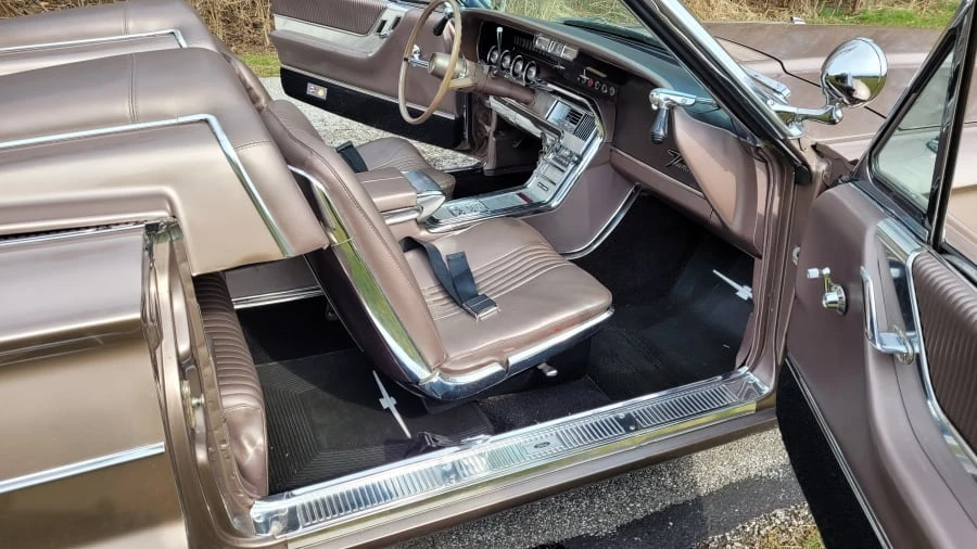 1964 Ford Thunderbird 4th Gen - Image 9 of 28