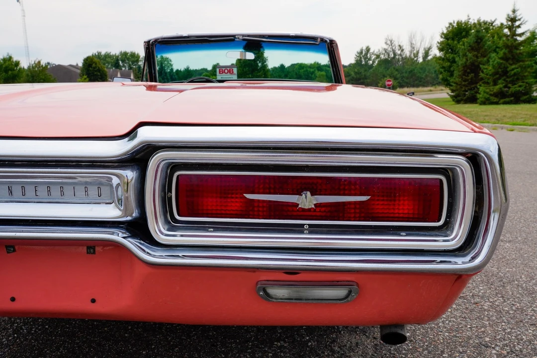 1964 Ford Thunderbird 4th Gen - Image 24 of 31