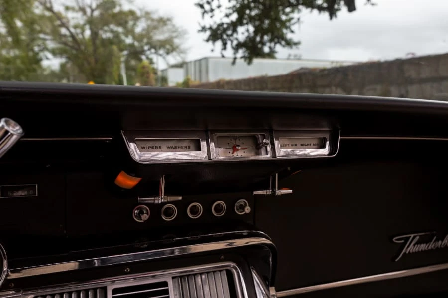 1964 Ford Thunderbird 4th Gen - Image 25 of 31