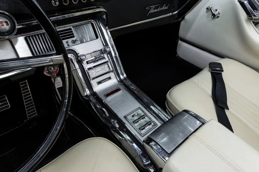 1964 Ford Thunderbird 4th Gen - Image 21 of 31