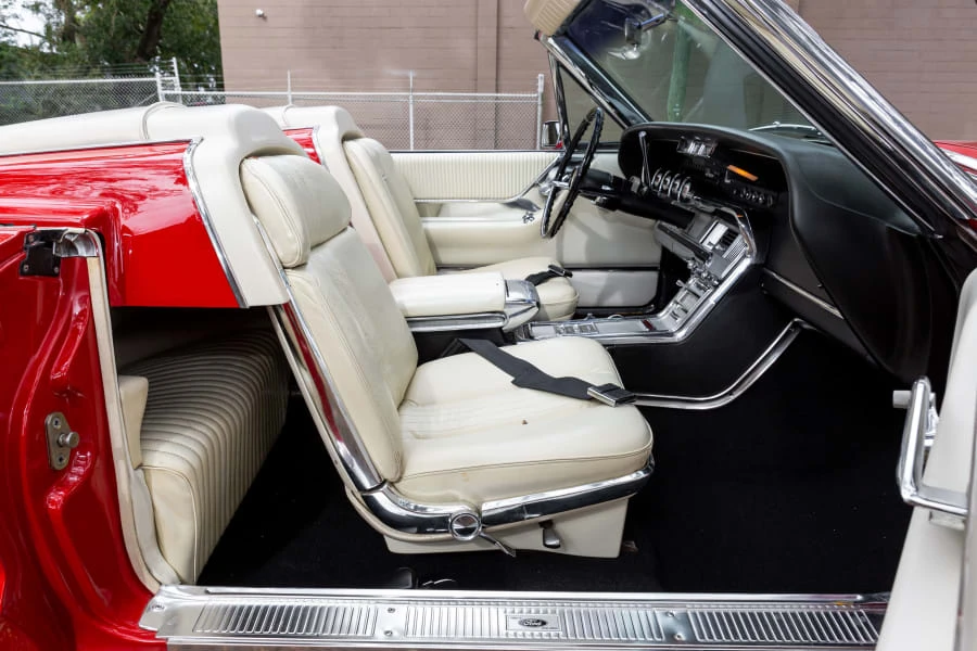 1964 Ford Thunderbird 4th Gen - Image 29 of 31