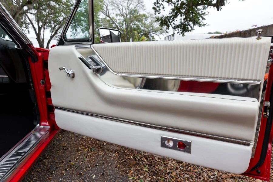 1964 Ford Thunderbird 4th Gen - Image 27 of 31