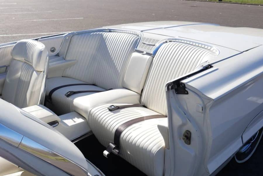 1964 Ford Thunderbird 4th Gen - Image 18 of 24