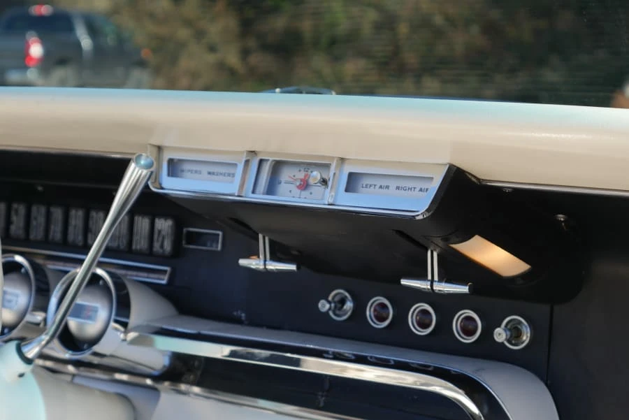 1964 Ford Thunderbird 4th Gen - Image 10 of 24