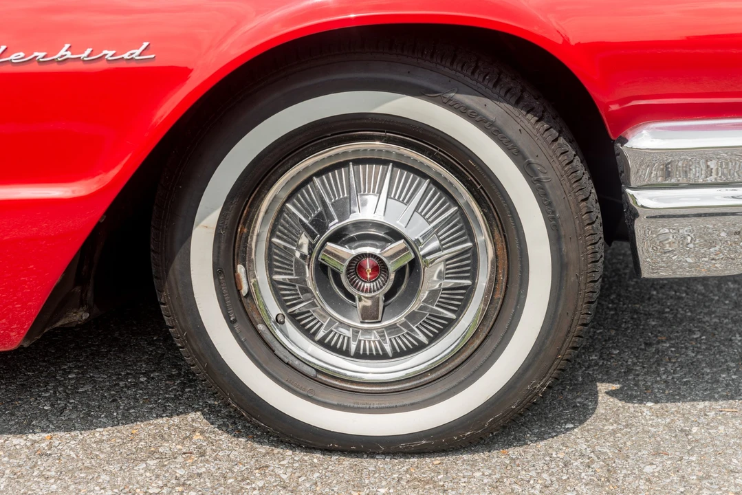 1964 Ford Thunderbird 4th Gen - Image 29 of 31