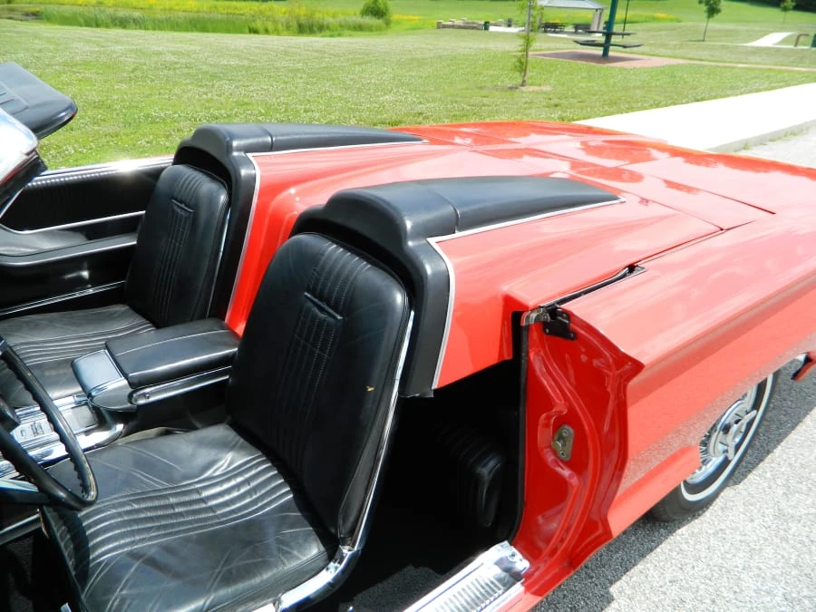 1964 Ford Thunderbird 4th Gen - Image 6 of 9