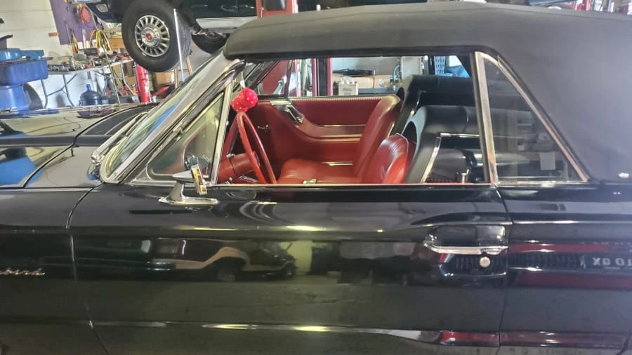 1964 Ford Thunderbird 4th Gen - Image 23 of 31